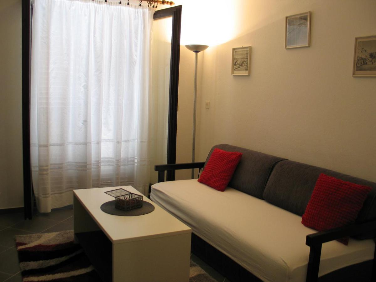 Apartmani Kunteja Pag Town Exteriör bild