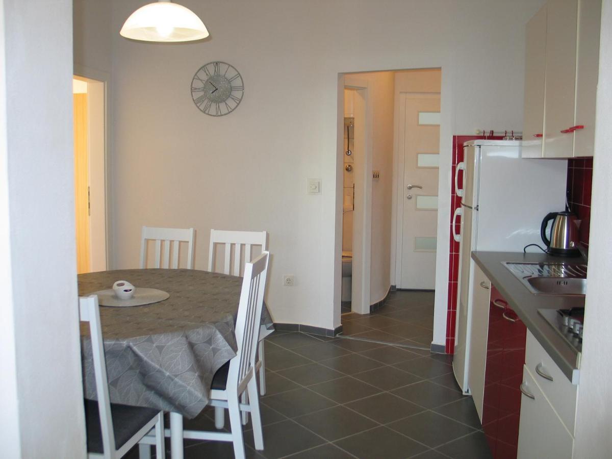 Apartmani Kunteja Pag Town Exteriör bild